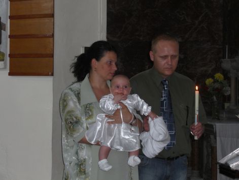 keresztelo_hegyi_blanka_038.jpg keresztelo_hegyi_blanka_038.jpg