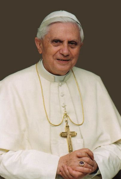 xvi._benedek_papa_001.jpg